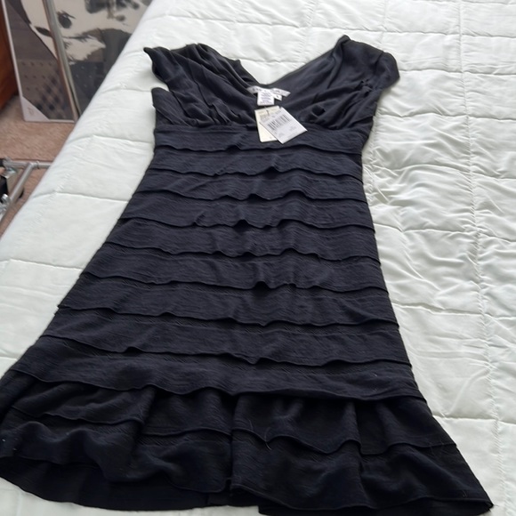 Little black dress women. Sleeveless - Picture 1 of 5